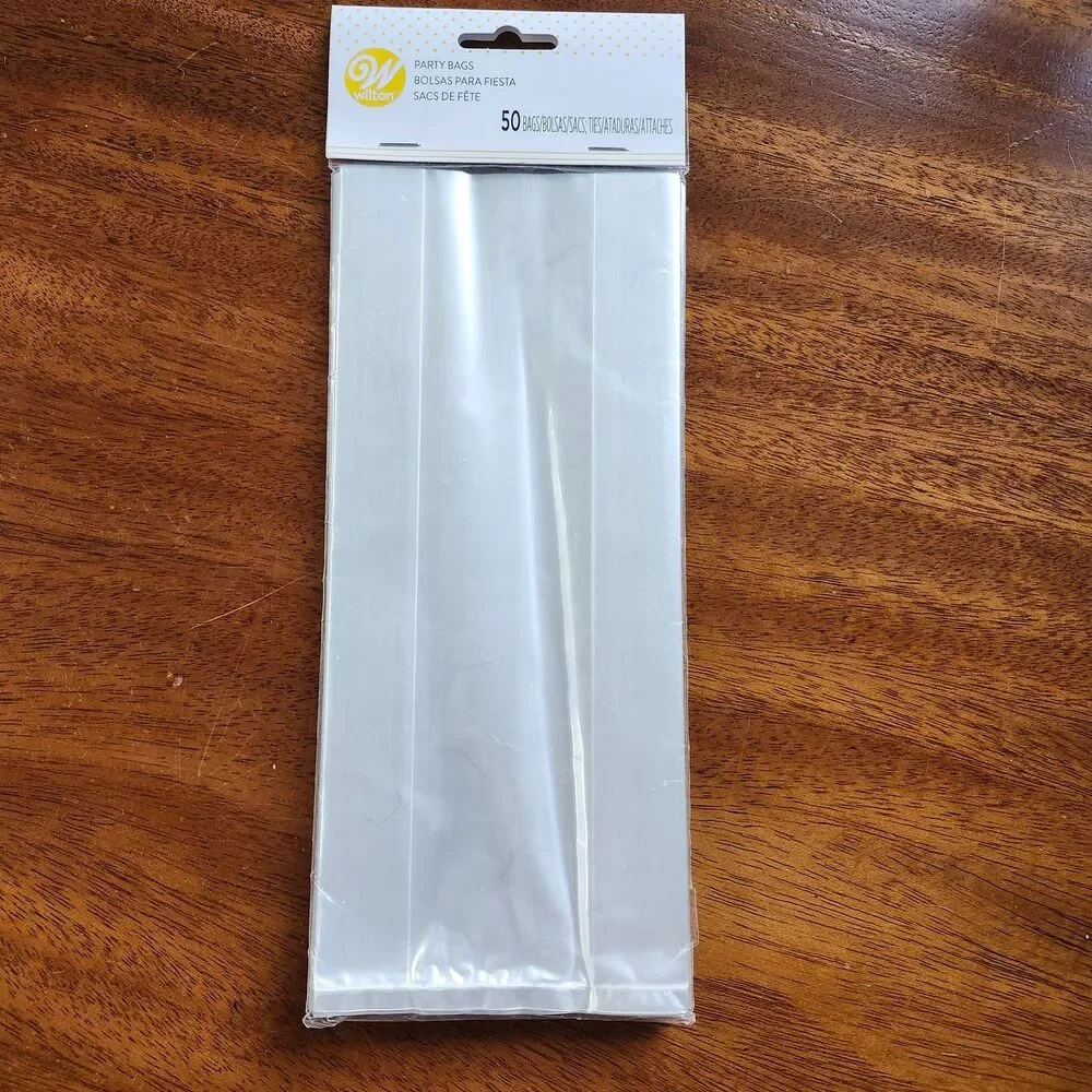 Wilton Clear Cellophane Party Favor Treat Bags with Twist Ties 50 Count NEW